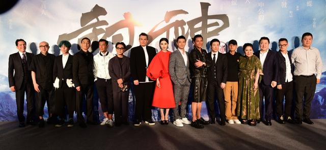 才拿“奥斯卡”又登“封神夜”！三元食品上演“冰火奇缘”